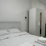 Uzupio Apartamentai Nemokamas Parkingas 2 * فيلنيوس